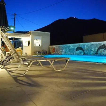 Aretousa Apartment *